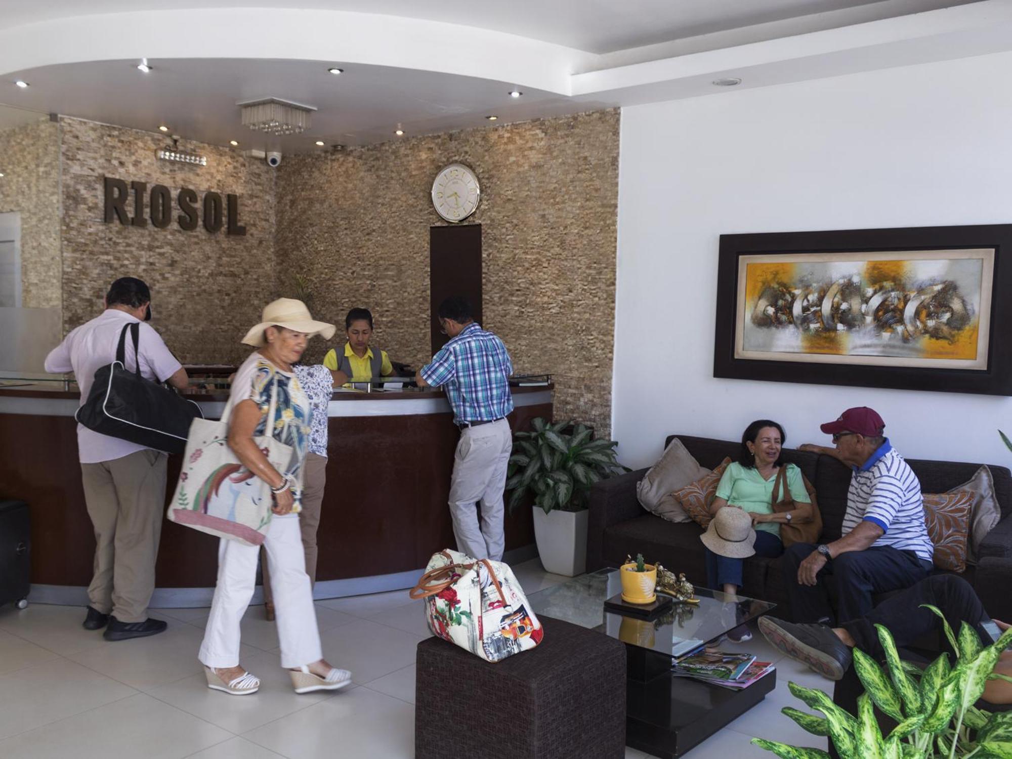 Riosol Tarapoto Hotel Extérieur photo
